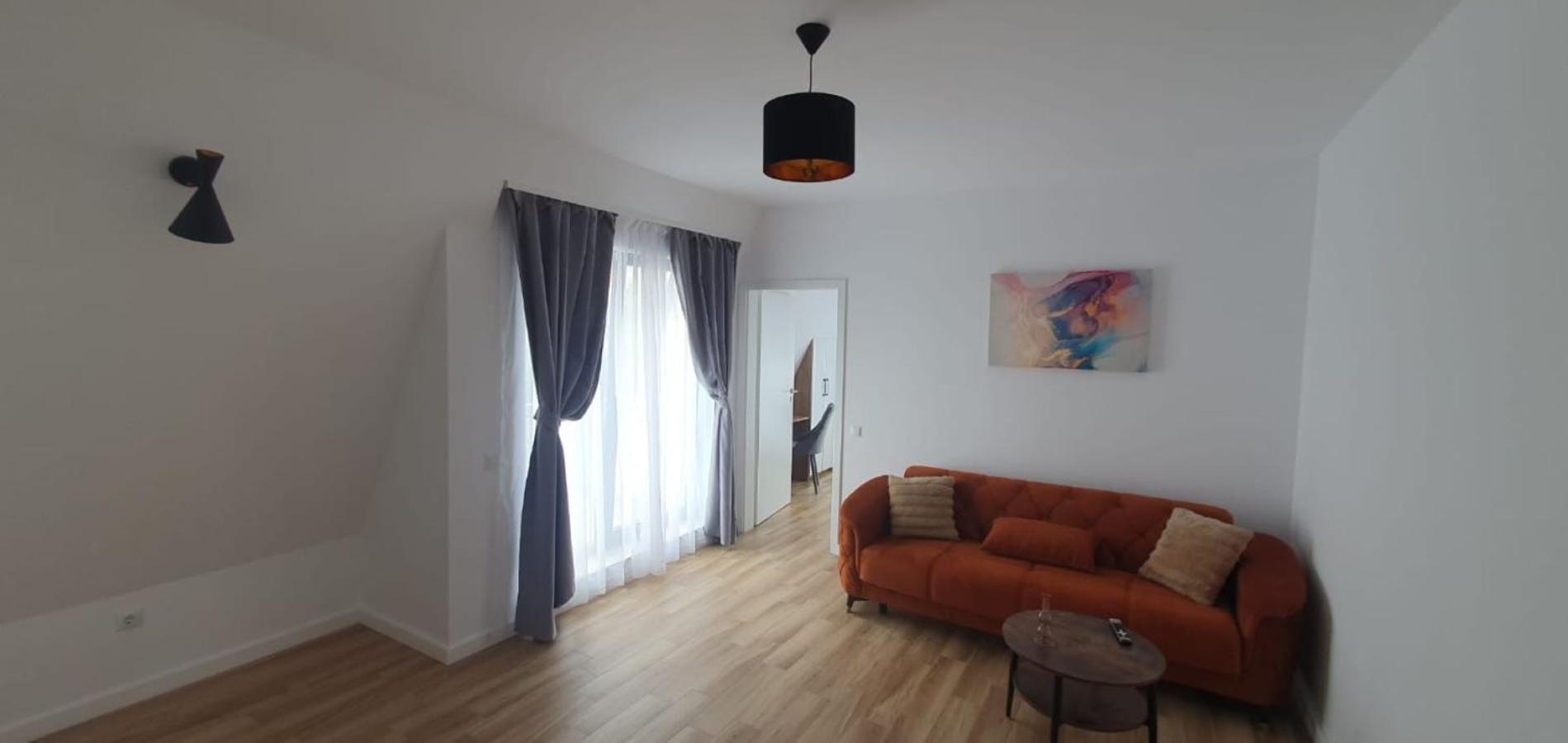 Cinque Stelle Hotel Apartments Kaloşvar Dış mekan fotoğraf