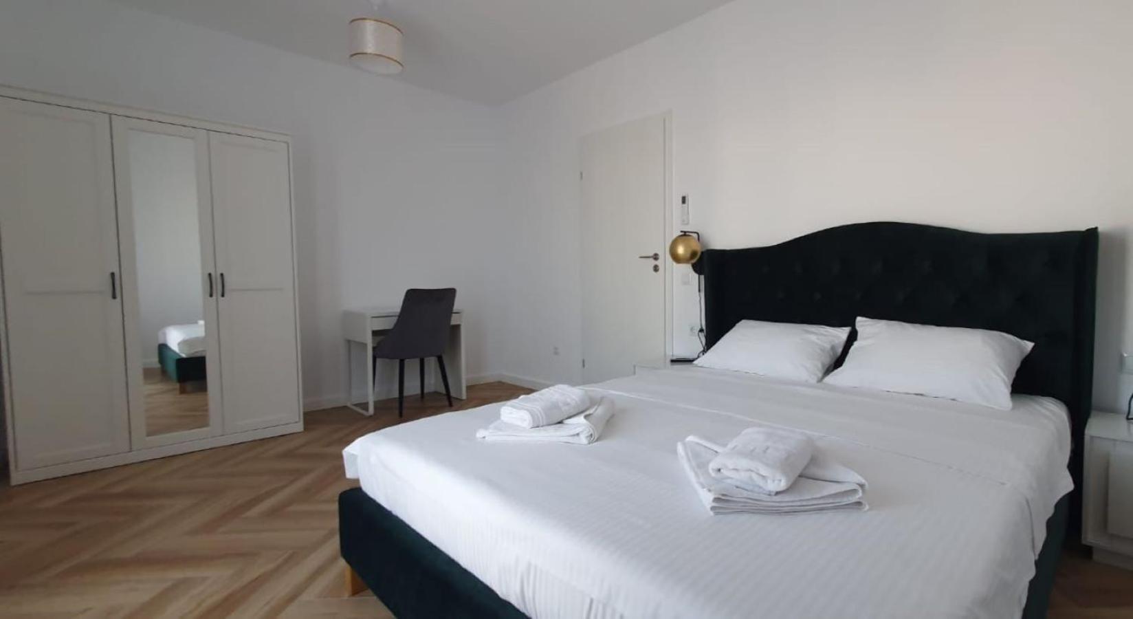 Cinque Stelle Hotel Apartments Kaloşvar Dış mekan fotoğraf