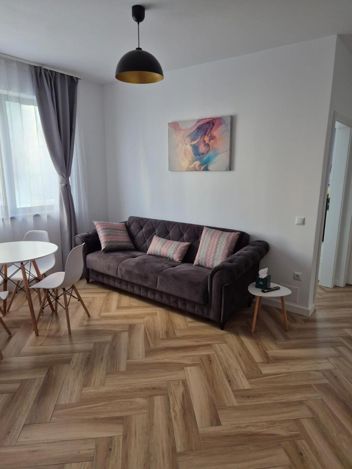Cinque Stelle Hotel Apartments Kaloşvar Dış mekan fotoğraf
