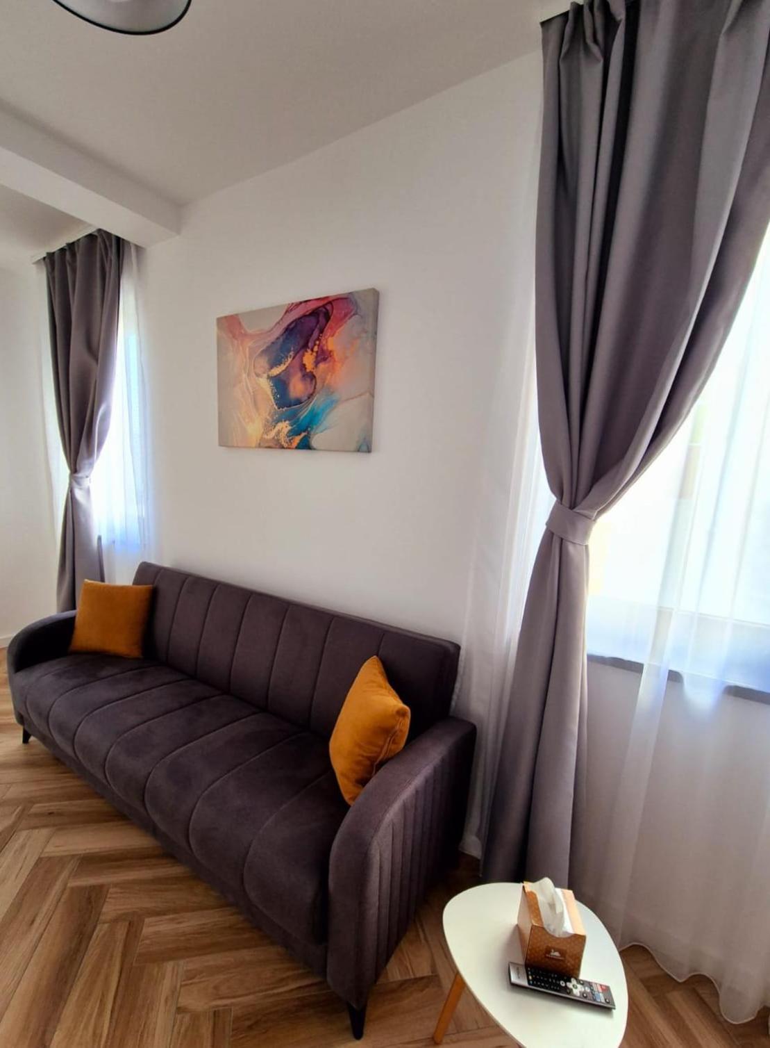 Cinque Stelle Hotel Apartments Kaloşvar Dış mekan fotoğraf