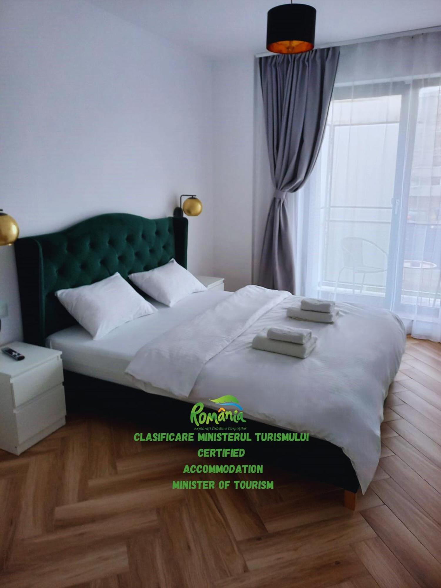 Cinque Stelle Hotel Apartments Kaloşvar Dış mekan fotoğraf